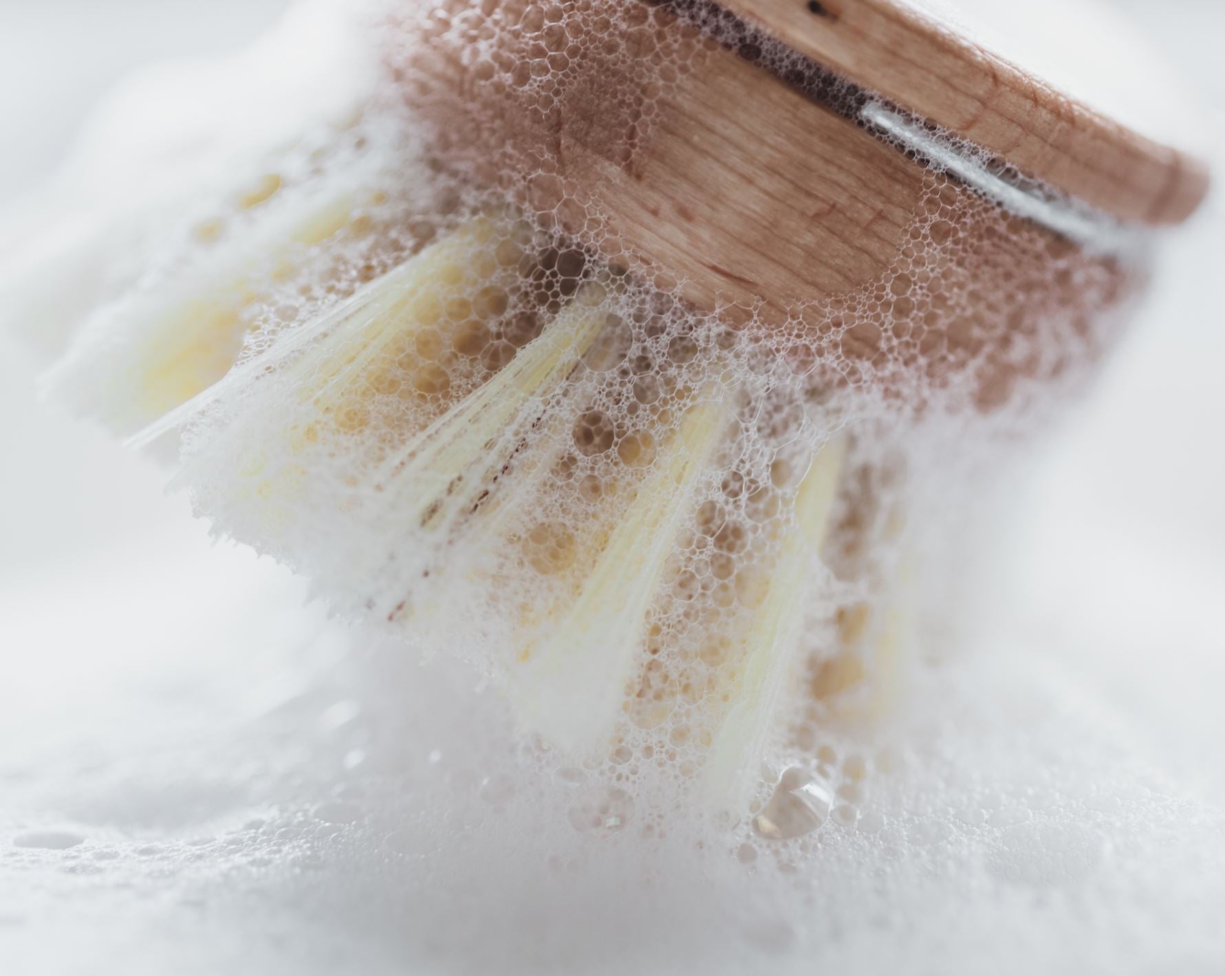 Wooden Cleaning Brush Zero Waste MVMT