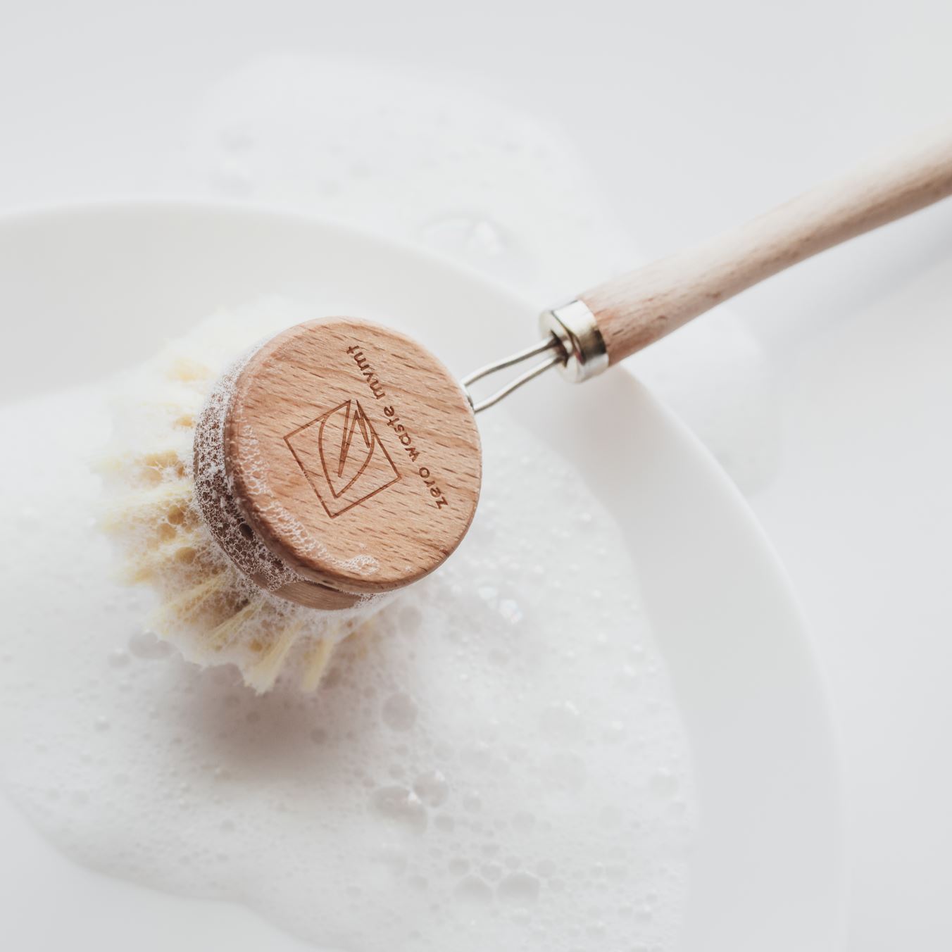 Wooden Cleaning Brush Zero Waste MVMT
